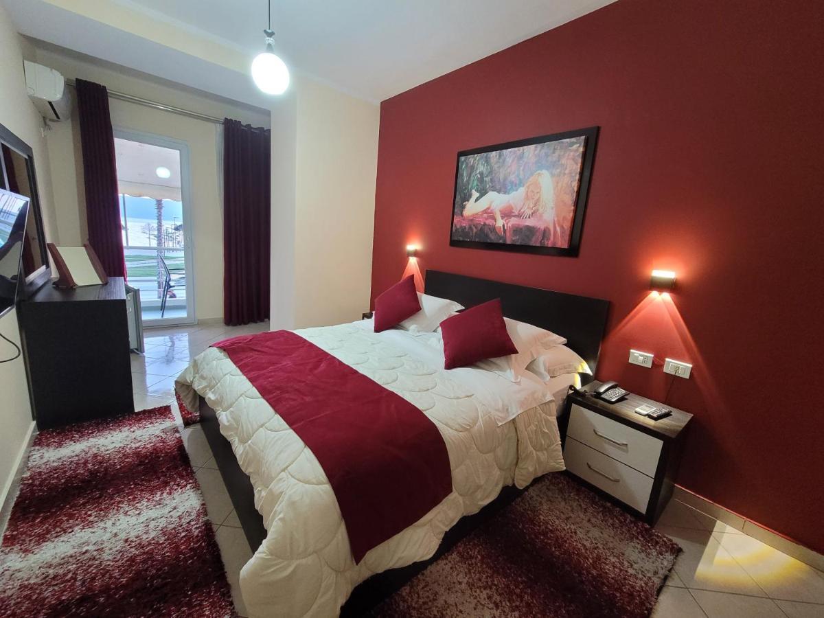 Vlorë Haris Hotel מראה חיצוני תמונה