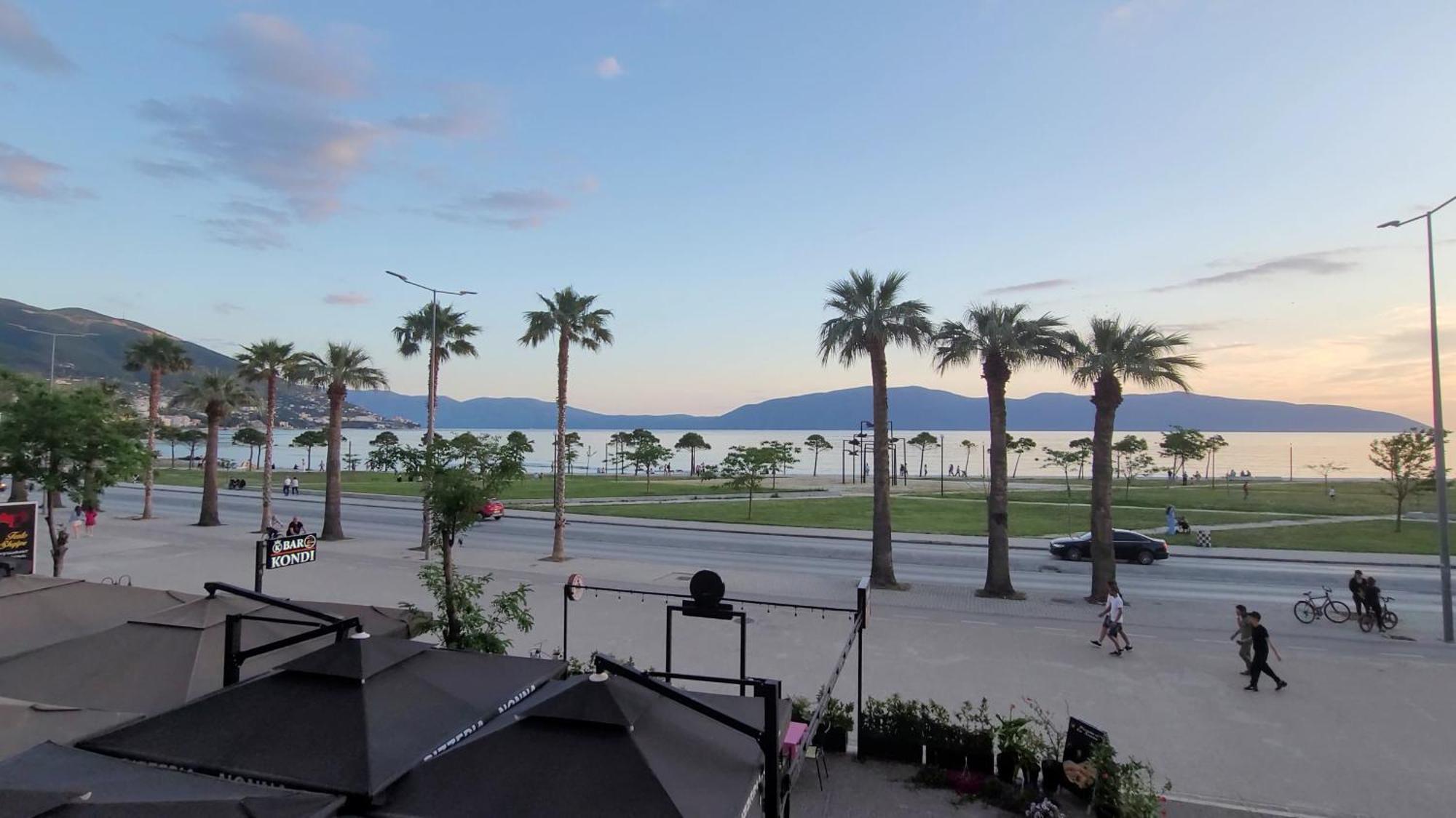 Vlorë Haris Hotel מראה חיצוני תמונה