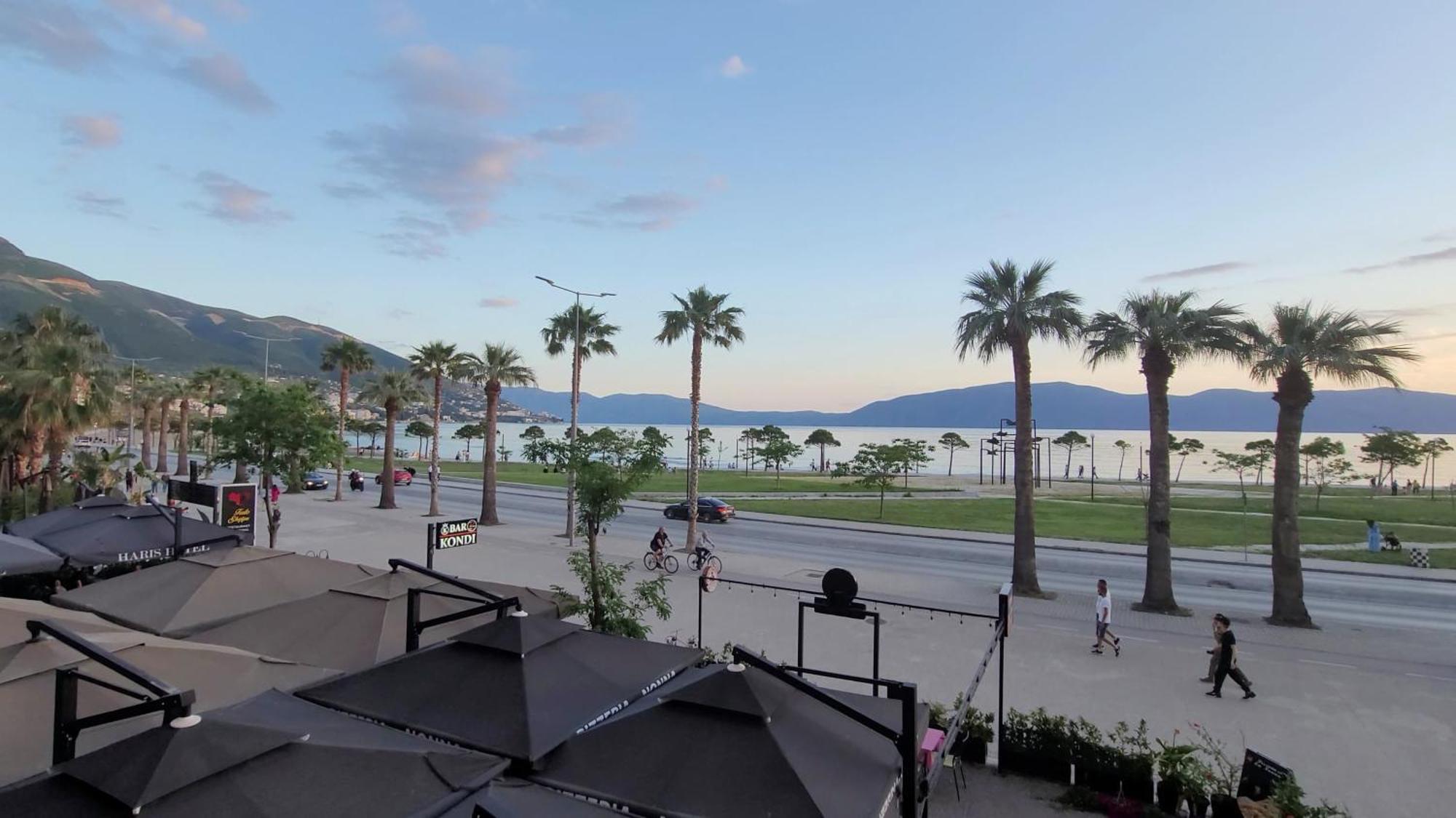 Vlorë Haris Hotel מראה חיצוני תמונה