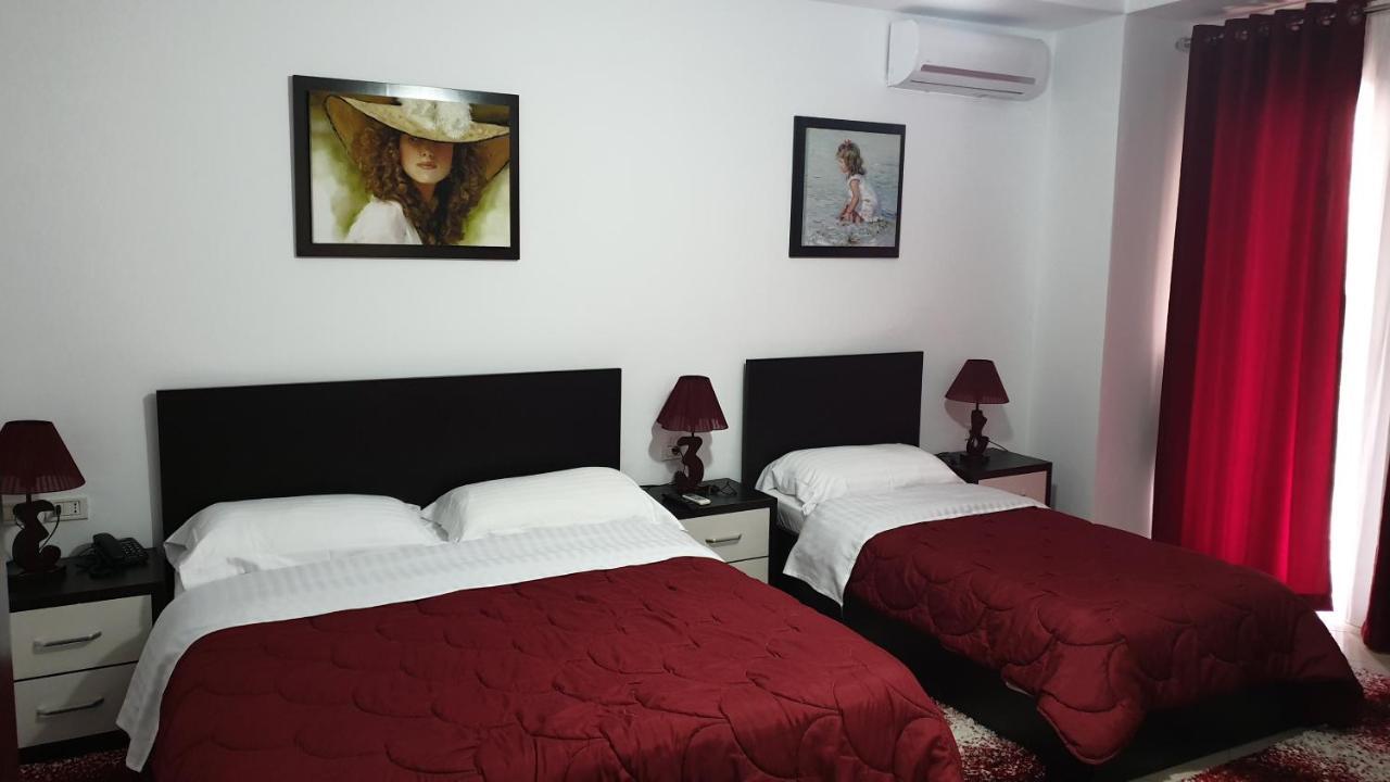 Vlorë Haris Hotel מראה חיצוני תמונה